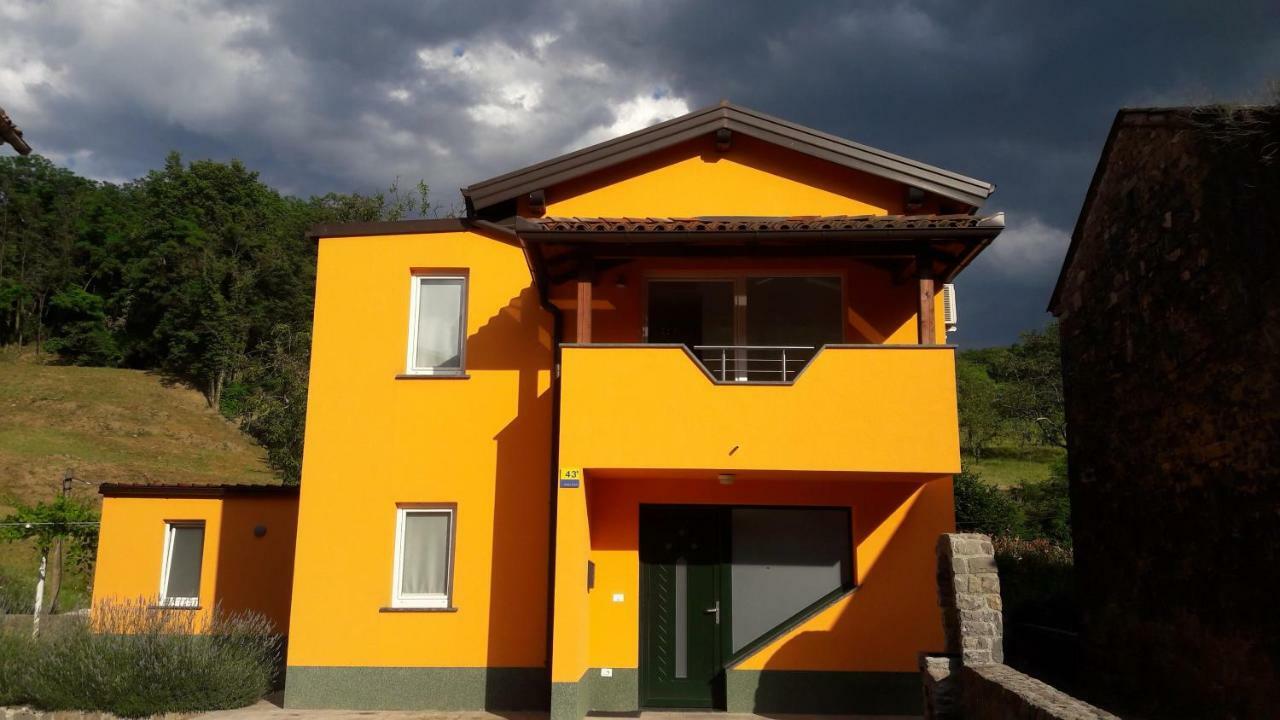 Pocitniska Hisa ξενώνας Dobravlje Εξωτερικό φωτογραφία