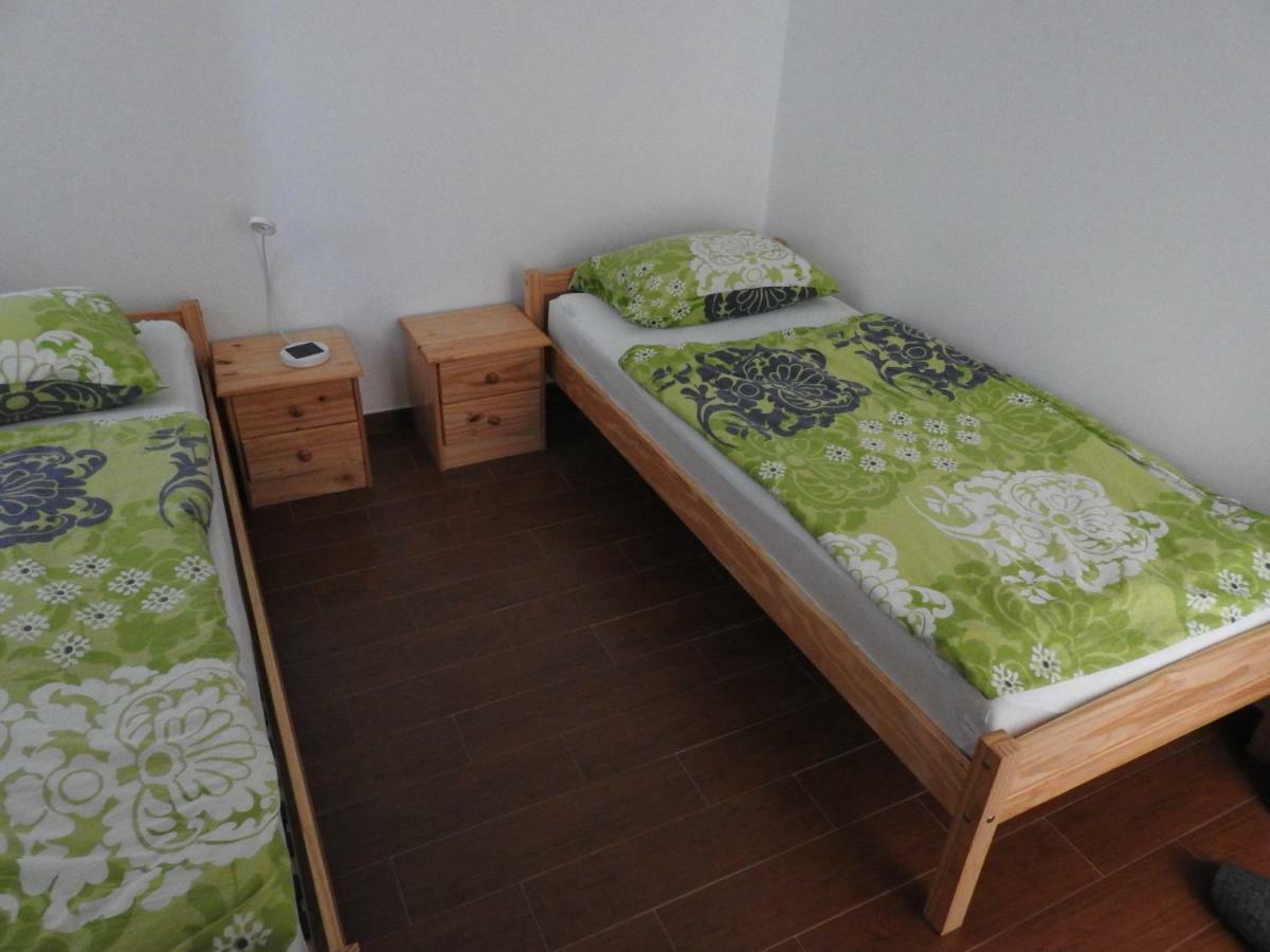 Pocitniska Hisa ξενώνας Dobravlje Εξωτερικό φωτογραφία